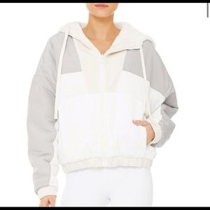 Alo Yoga duality reversible sherpa jacket 🤍